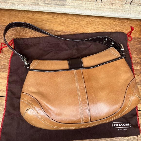 Vintage tan Coach soho shoulder bag - Picture 2 of 8